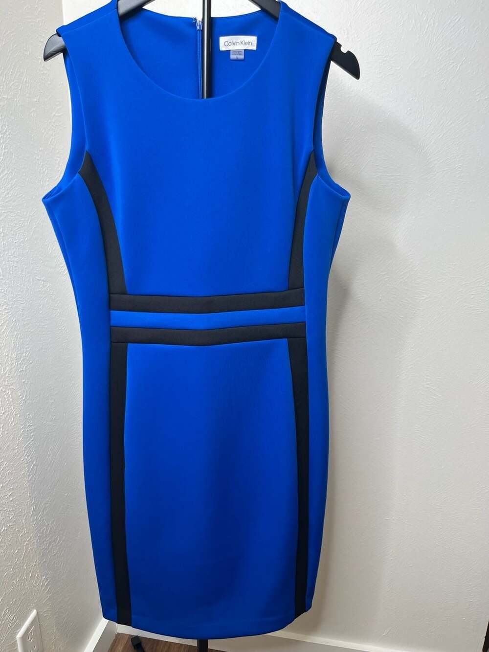 Calvin Klein Blue Black Sleeveless Colorblock Scuba Sheath Dress Size 12